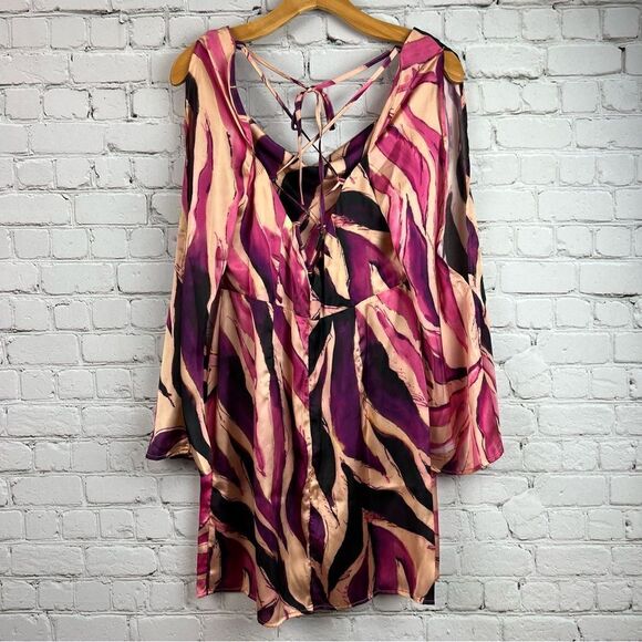 NEW with Tags Topshop Cowl Neck Flute Sleeve Abstract Animal Print Mini Dress 8 - Picture 7 of 16